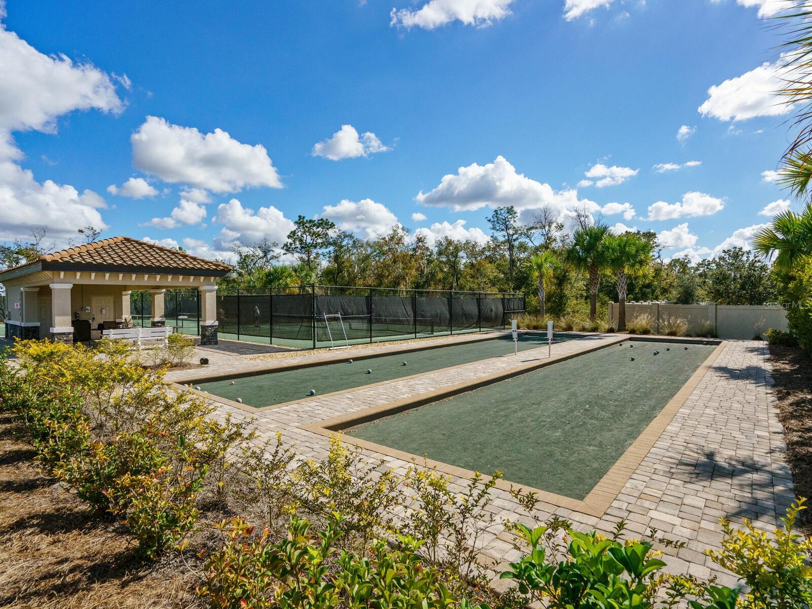 LAKEWOOD NATIONAL - Residential Lease