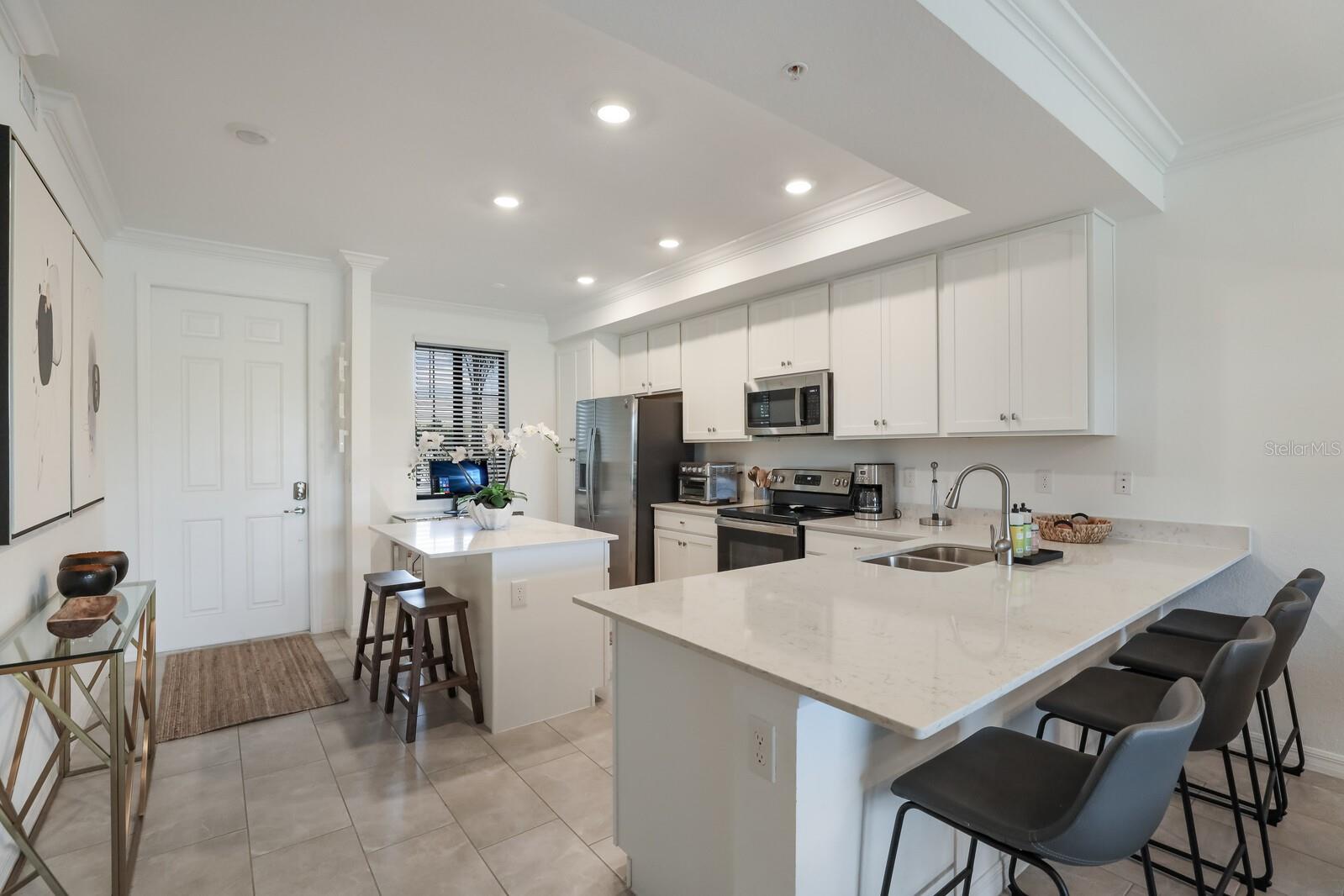 LAKEWOOD NATIONAL - Residential Lease