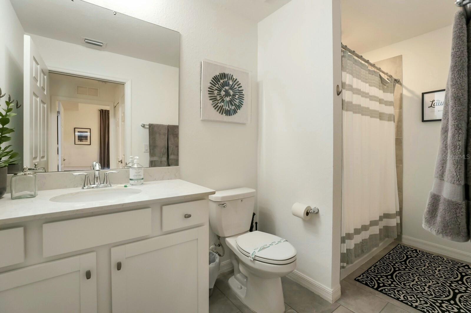 LAKEWOOD NATIONAL - Residential Lease