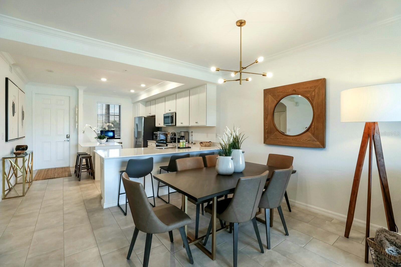LAKEWOOD NATIONAL - Residential Lease