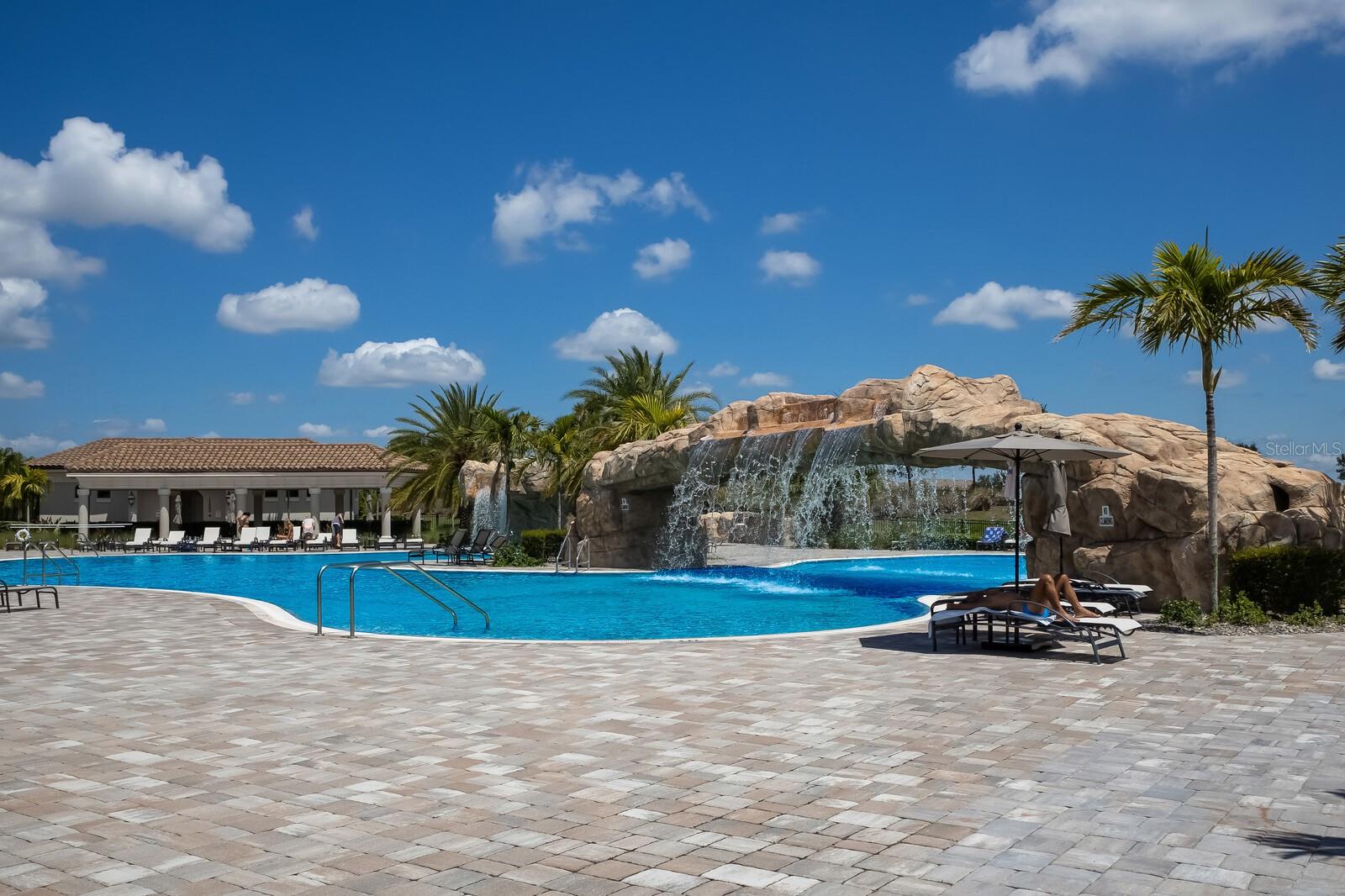 LAKEWOOD NATIONAL - Residential Lease
