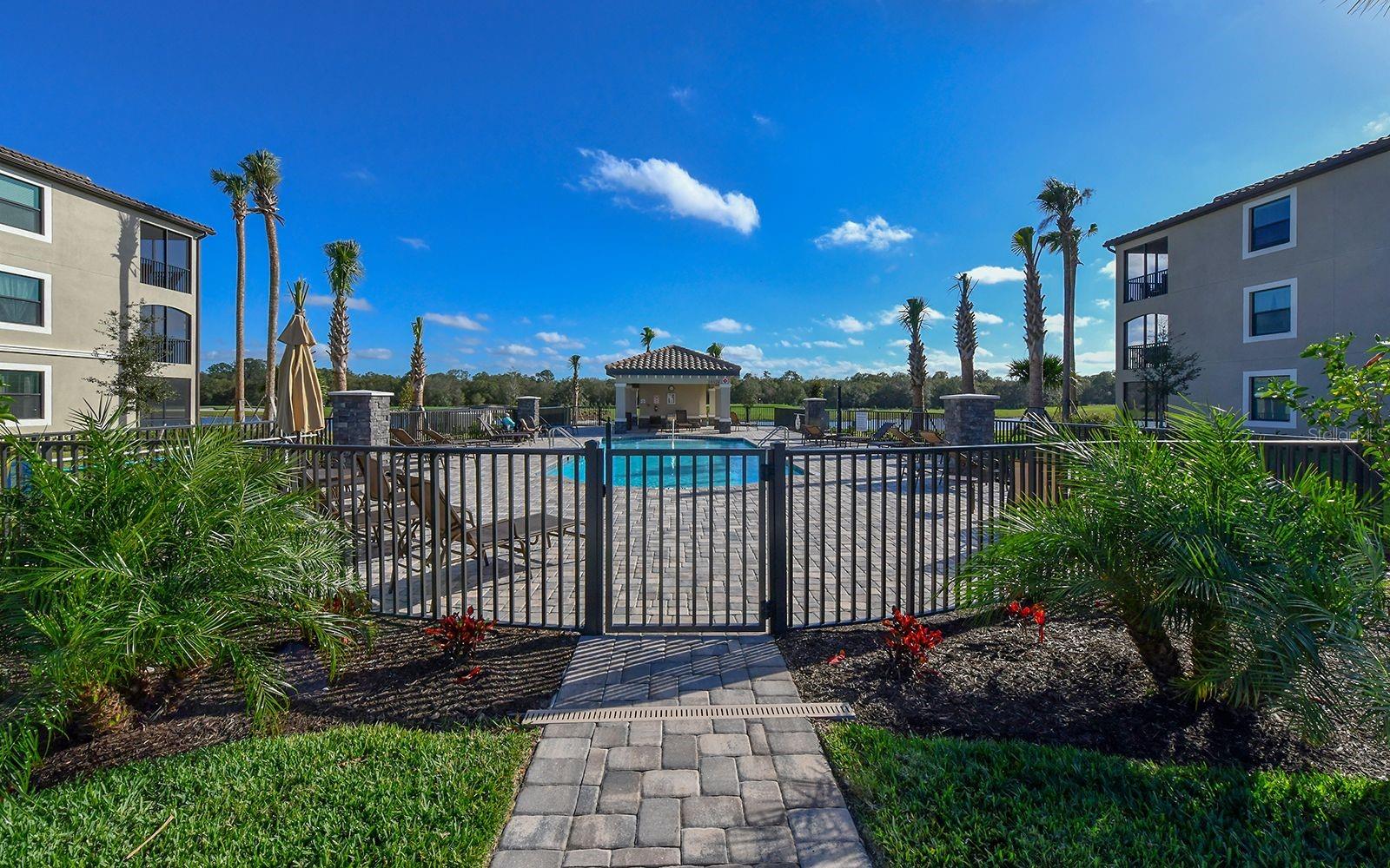 LAKEWOOD NATIONAL - Residential Lease