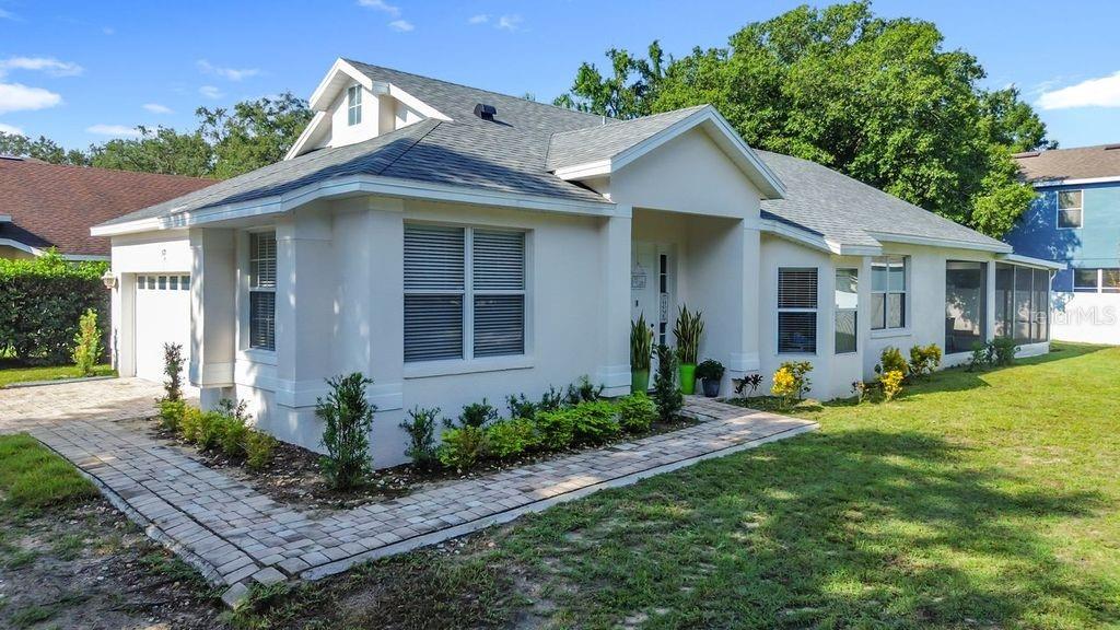 573 NEUMANN VILLAGE COURT