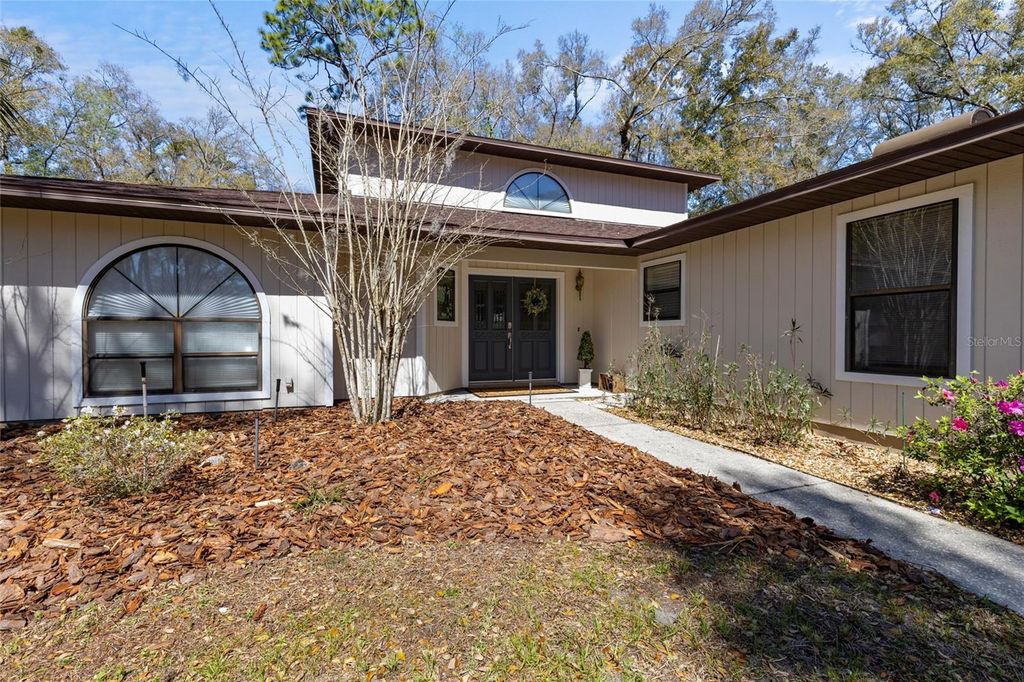 Photo of 8516 SW 20th Lane, Gainesville, FL 32607 (MLS # GC534659)
