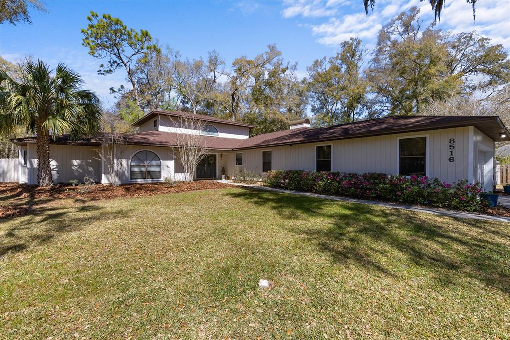 Photo of 8516 SW 20th Lane, Gainesville, FL 32607 (MLS # GC534659)