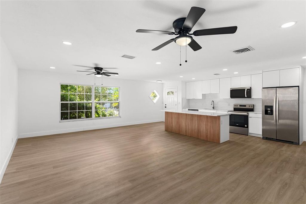 Photo of 2027 59th Street N, Clearwater, FL 33760 (MLS # C7506673)