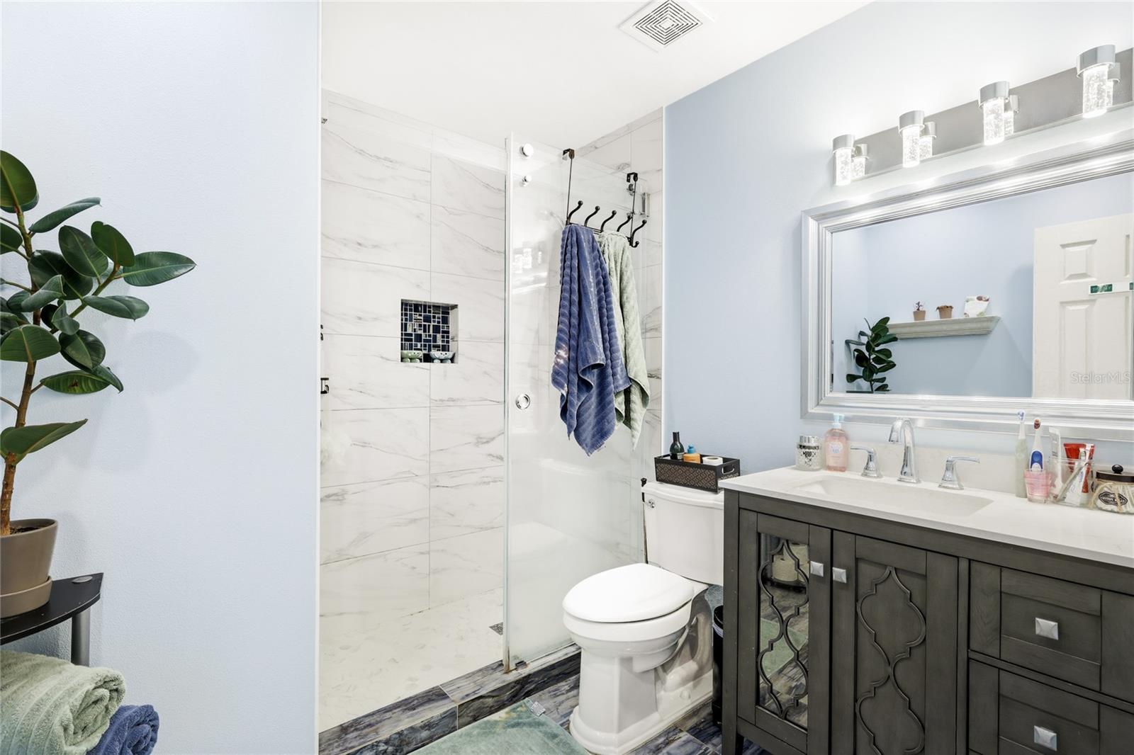 BENEVA RIDGE - Residential