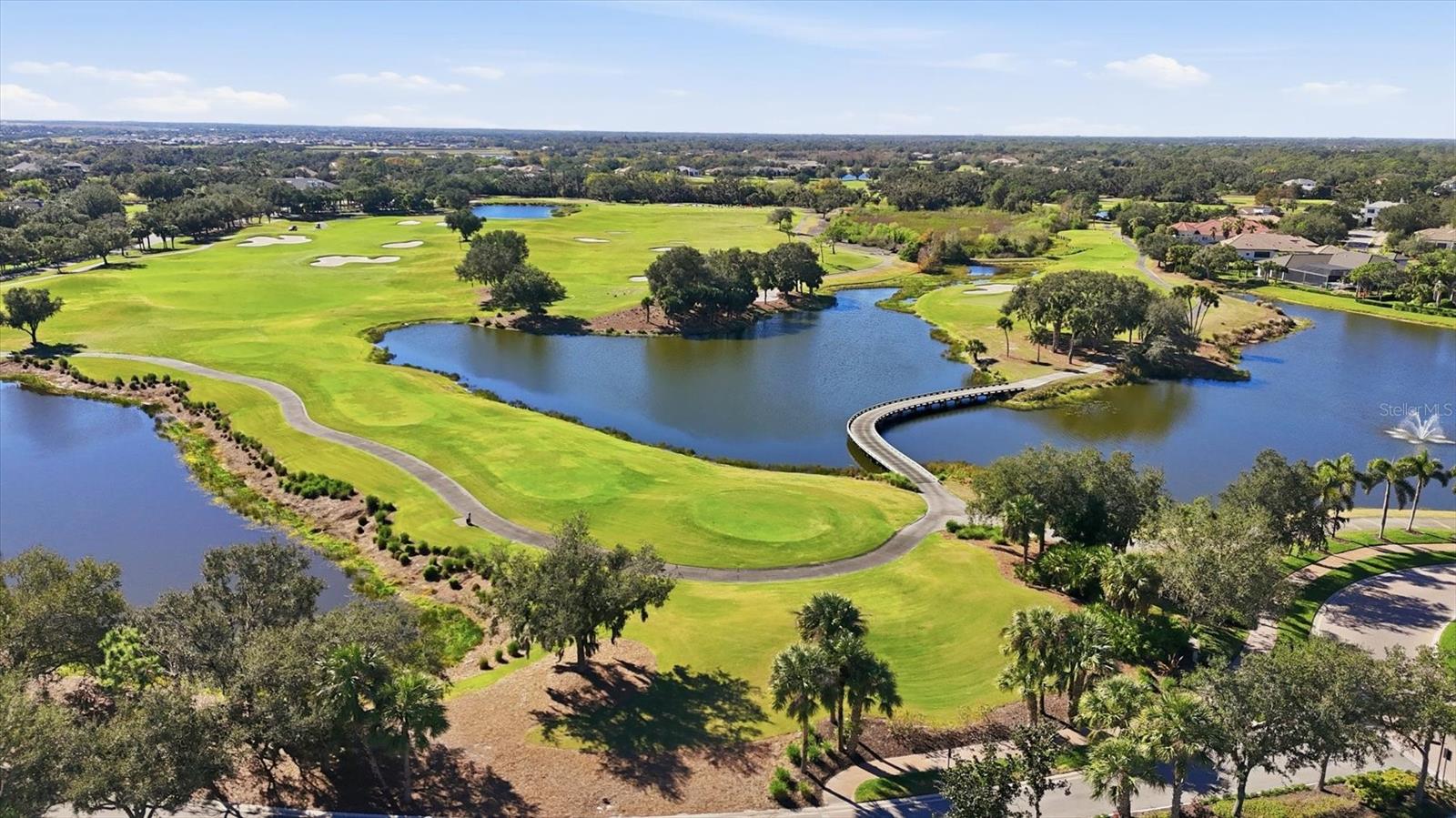 FOUNDERS CLUB - Residential