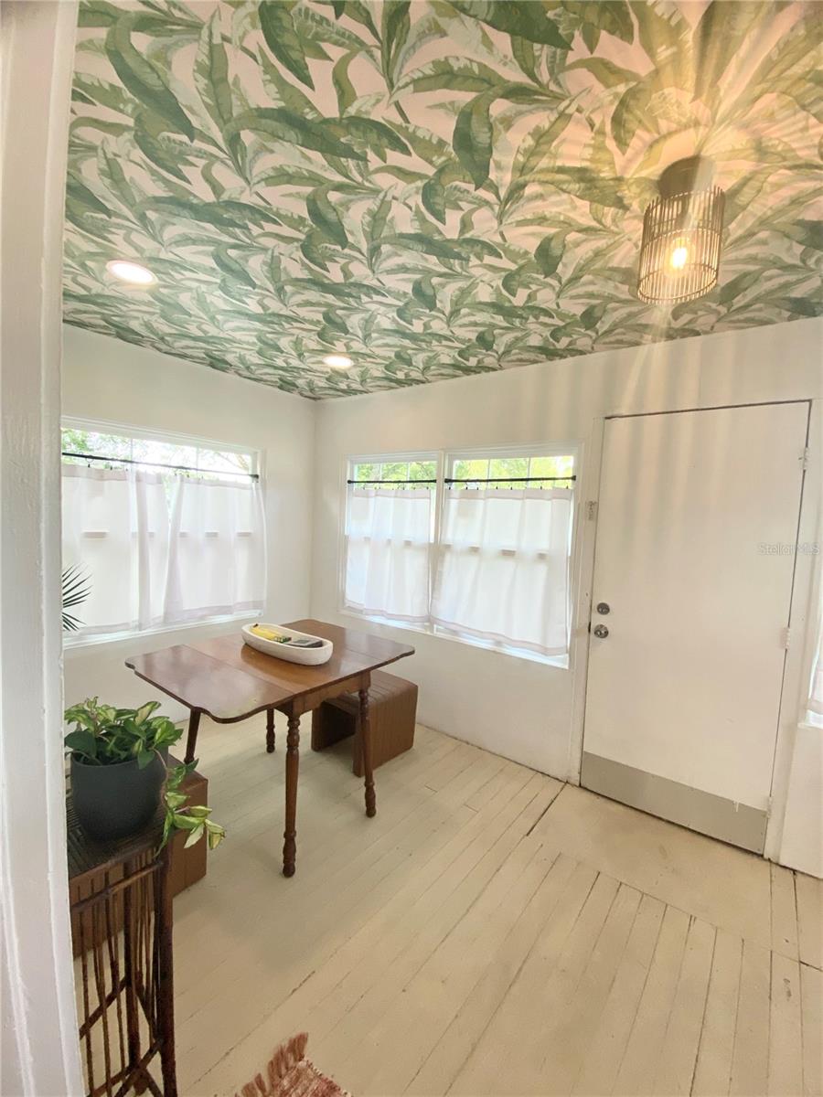 1858 FERN PALM DRIVE