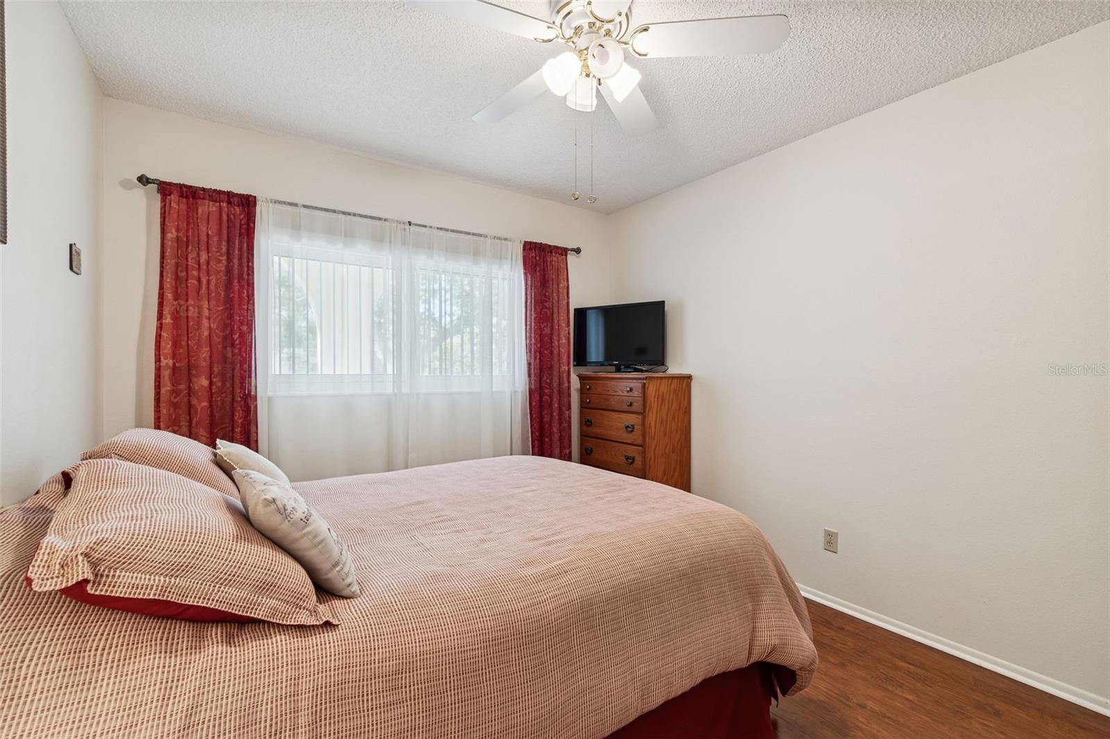 ON TOP OF THE WORLD - Residential