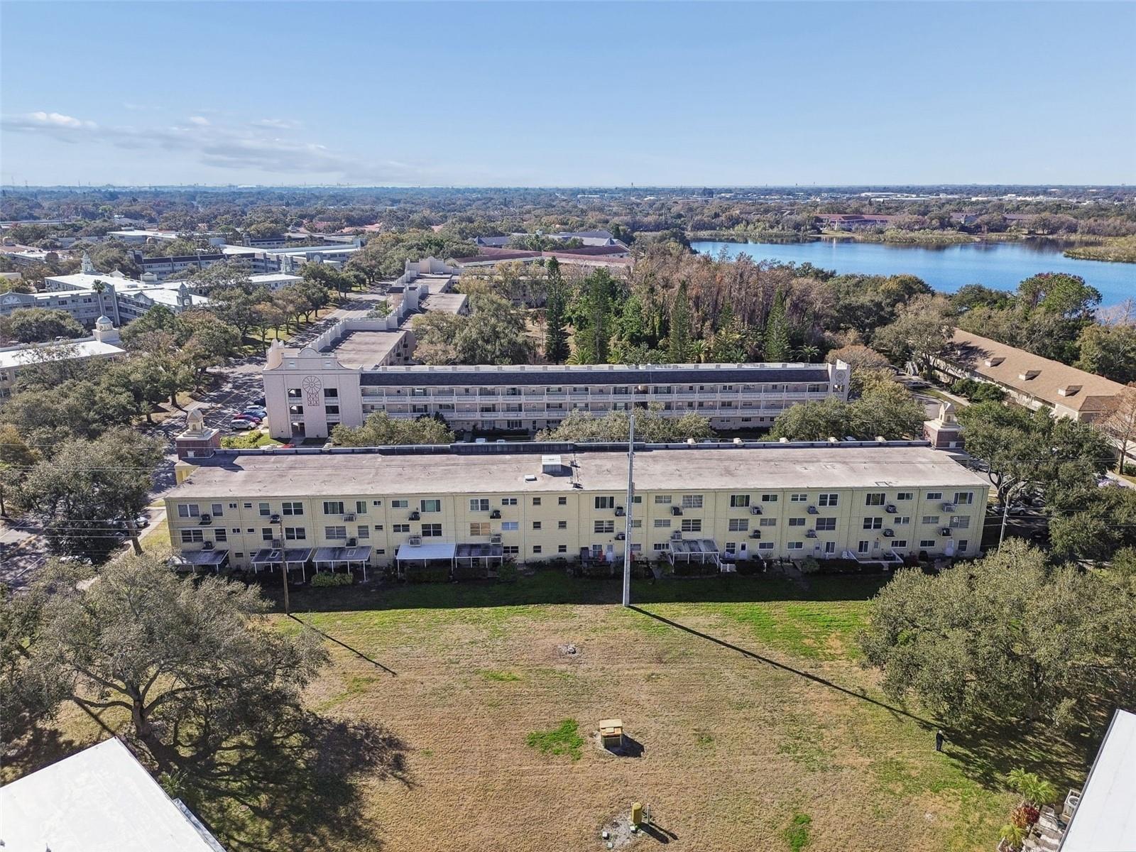 ON TOP OF THE WORLD - Residential