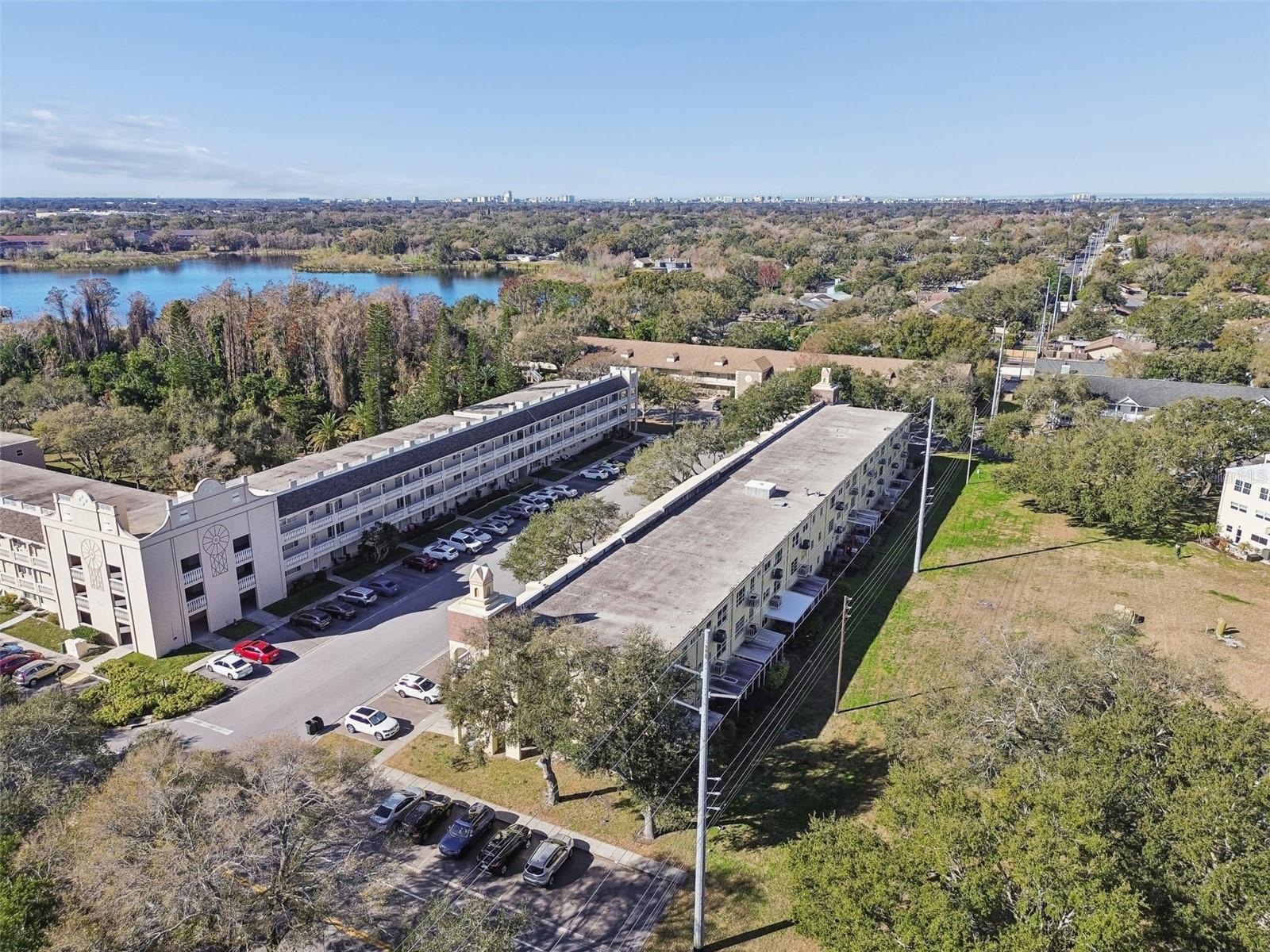 ON TOP OF THE WORLD - Residential