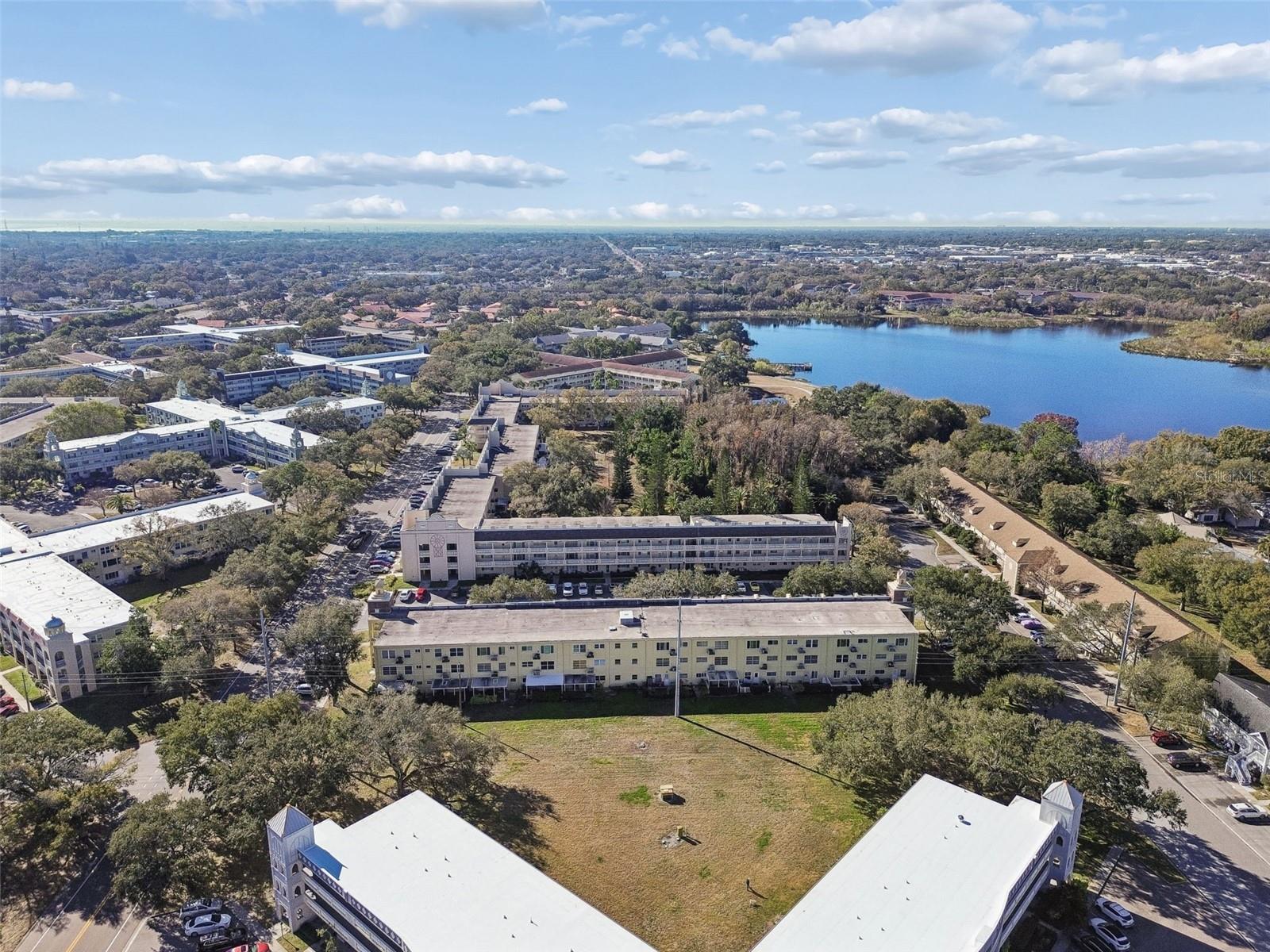 ON TOP OF THE WORLD - Residential