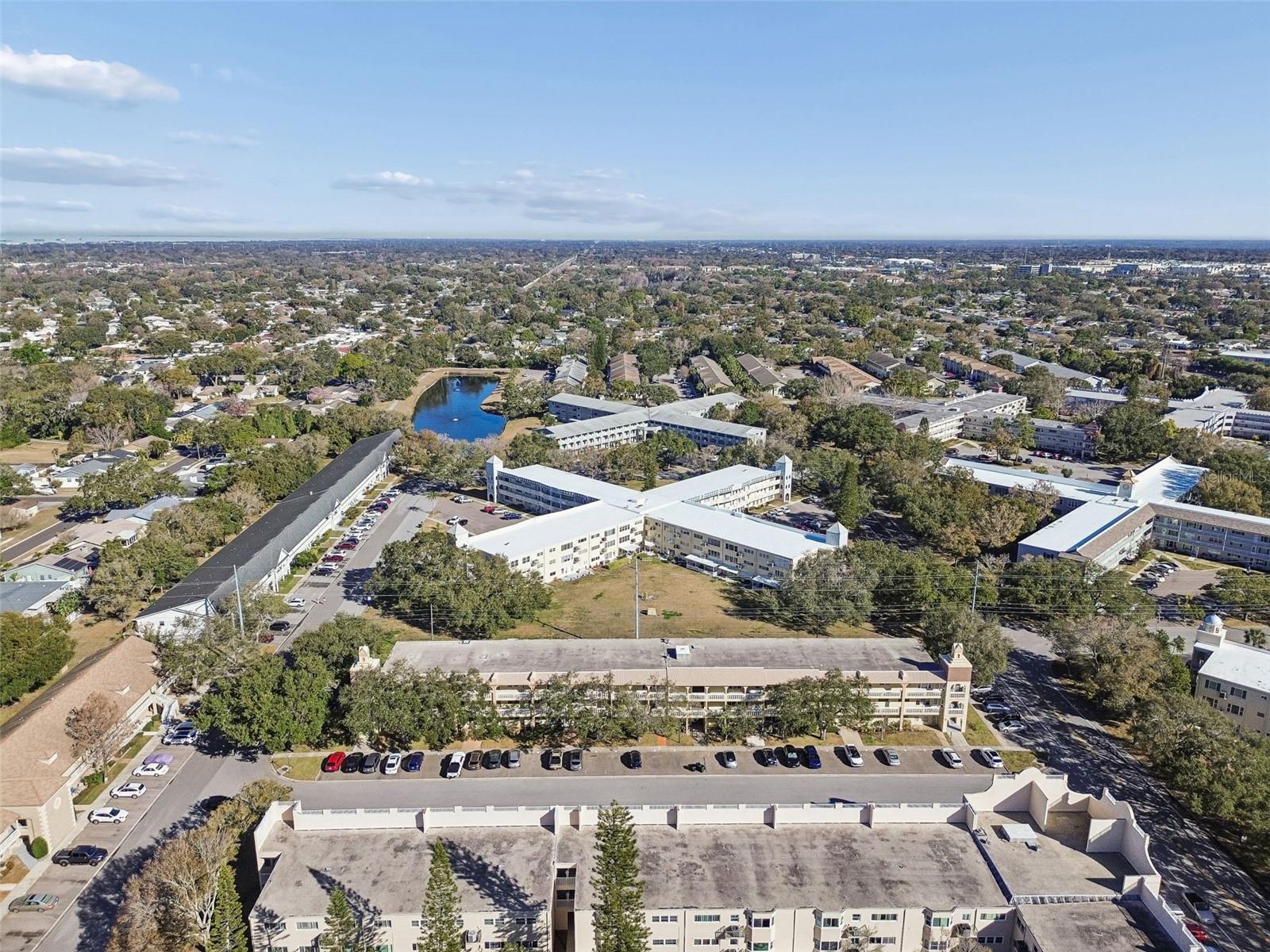 ON TOP OF THE WORLD - Residential