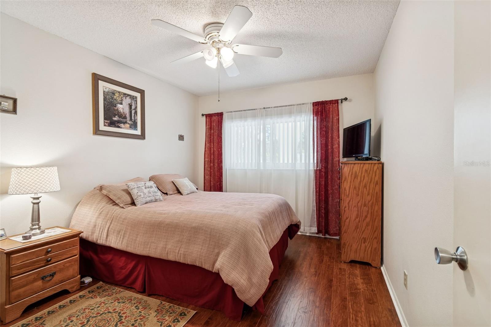 ON TOP OF THE WORLD - Residential