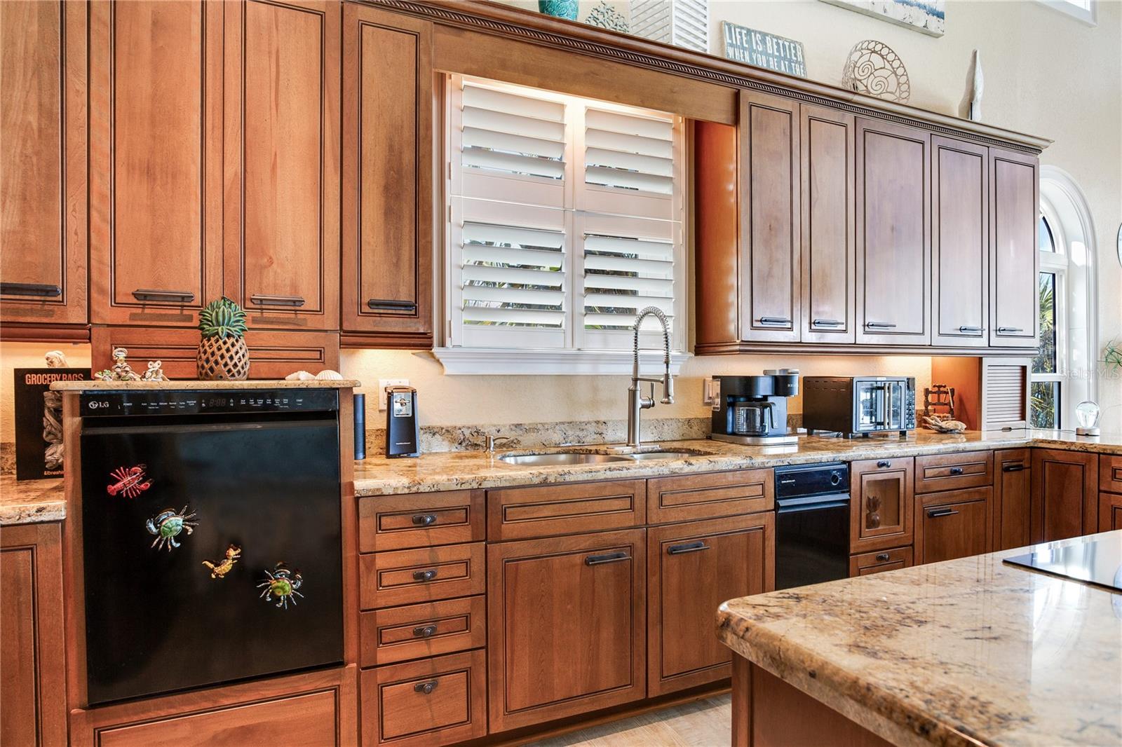 REDINGTON BEACH HOMES 5TH ADD - Residential