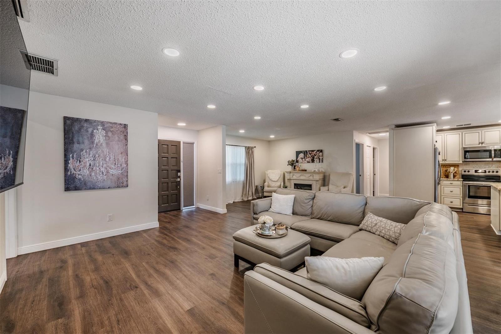 FAIRWAY FOREST - Residential