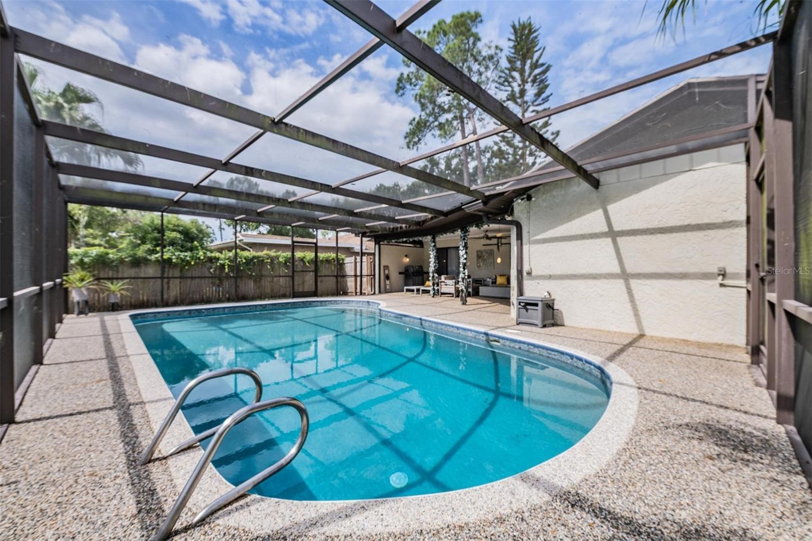 FAIRWAY FOREST - Residential