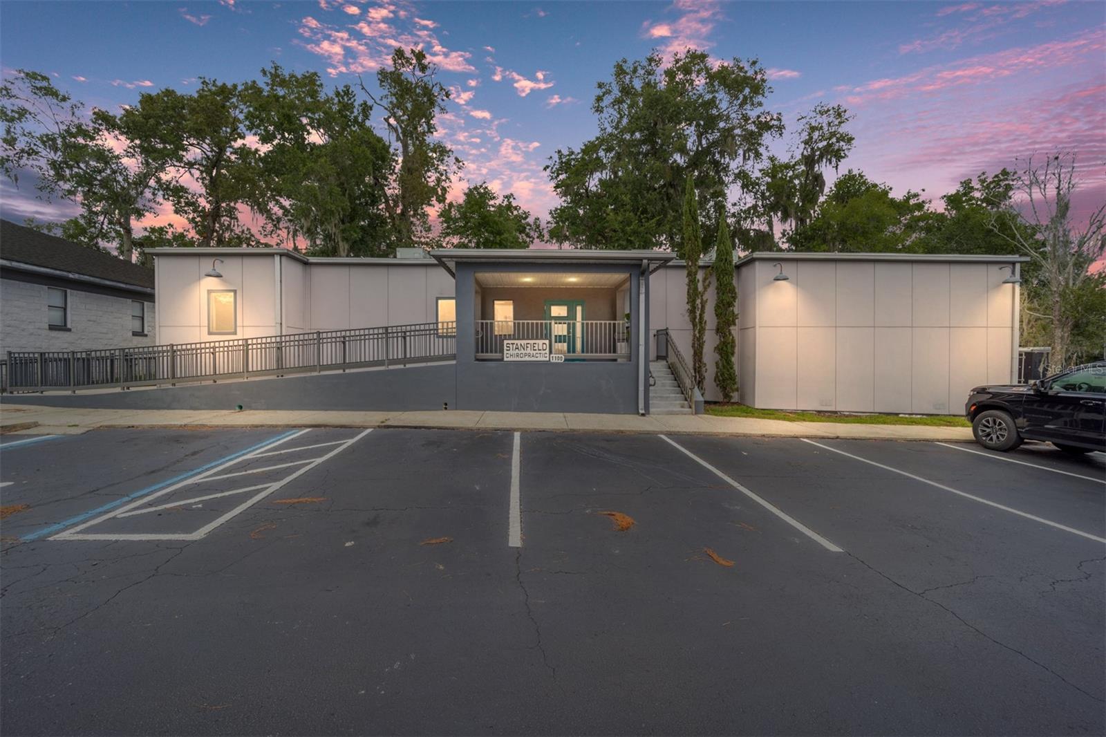 Are you looking for high-visibility office space? If so, you need to consider this property. Current use is medical, and it has it all: Tons of storage, 11 Treatment Rooms, 2 Offices, 1 X-Ray Room, and 1 Break Room. The Possibilities and Potential of the space are endless. Extremely Convenient Location. Very Accessible. Too many other details to list. You need to see this property. Set up a showing today.