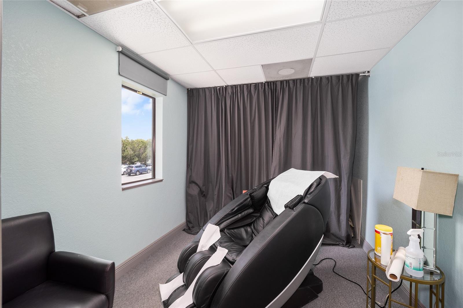 TEALBROOKE PROFESSIONAL PARK - Commercial Sale