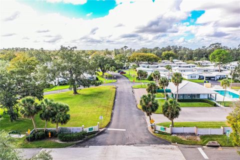 A home in LAKELAND