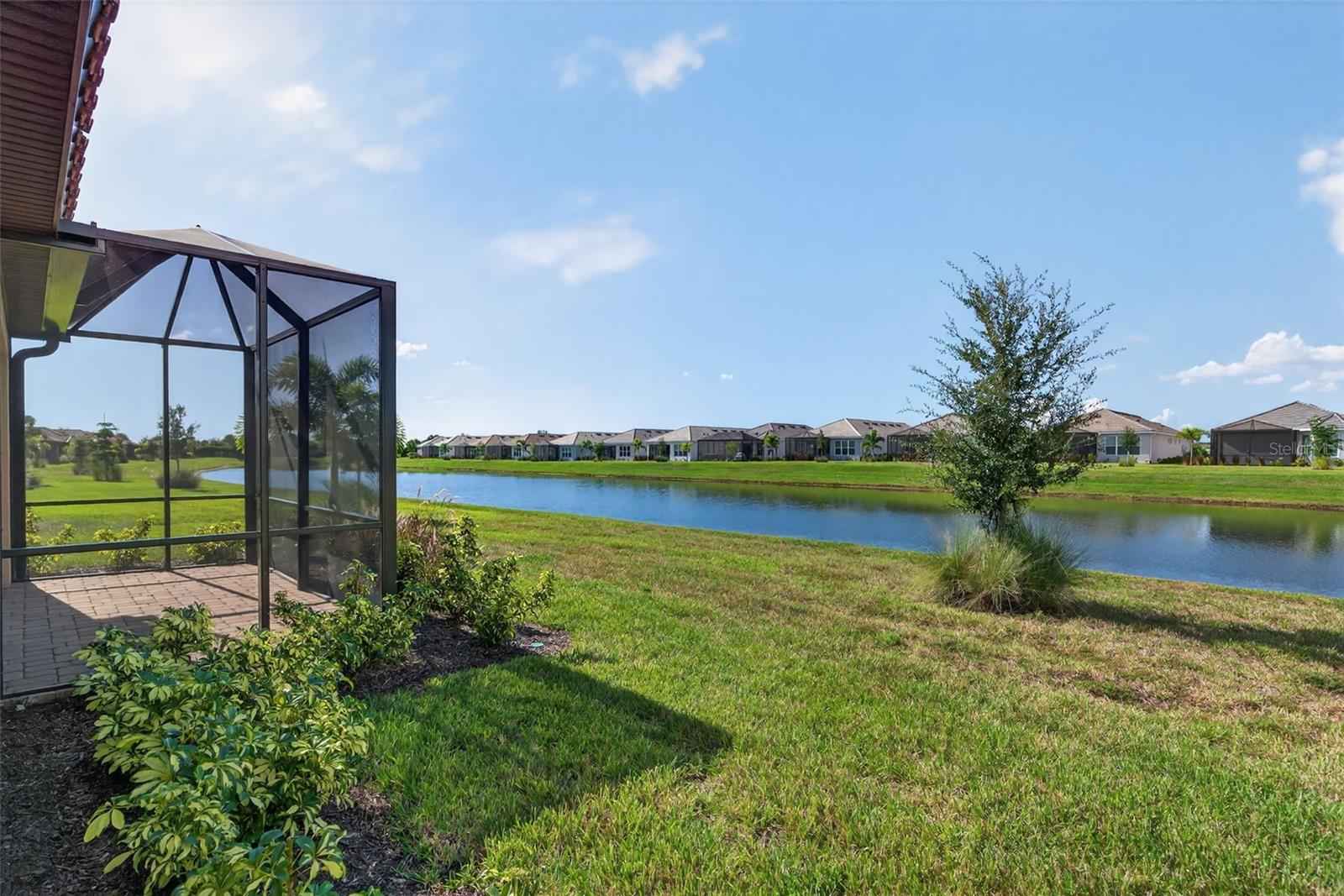 AZARIO ESPLANADE PH IV - Residential