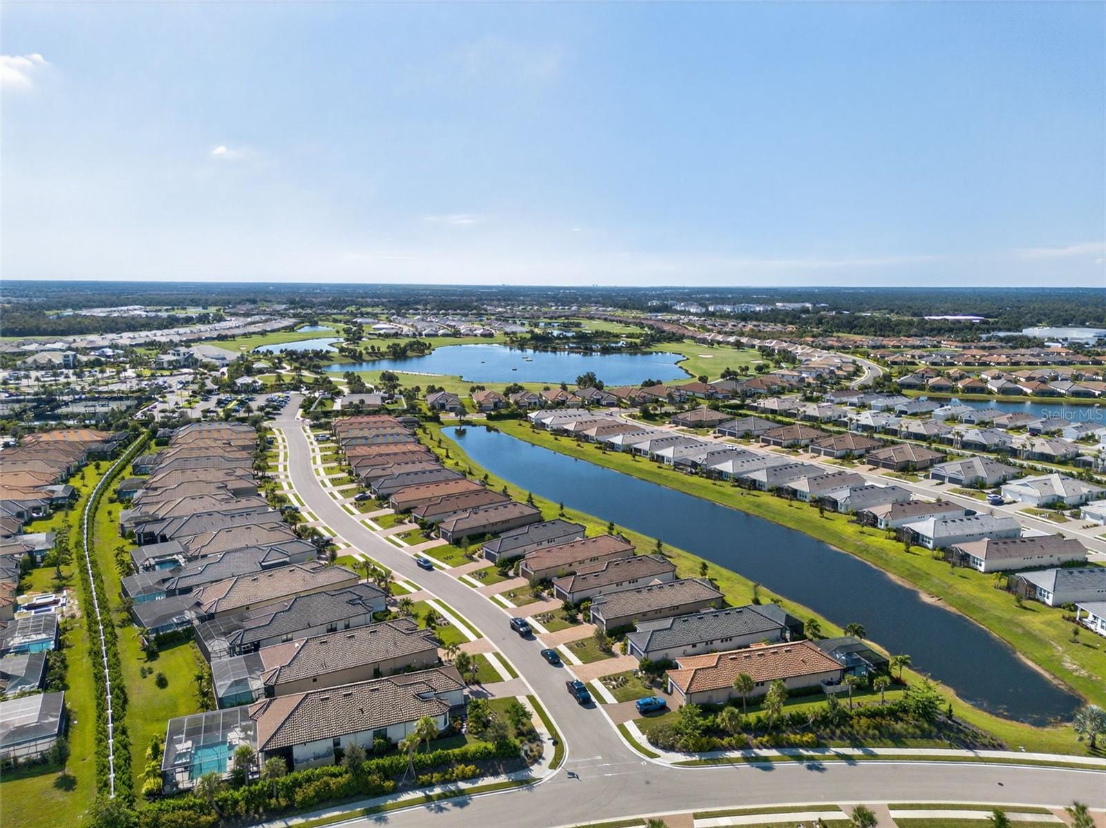 AZARIO ESPLANADE PH IV - Residential