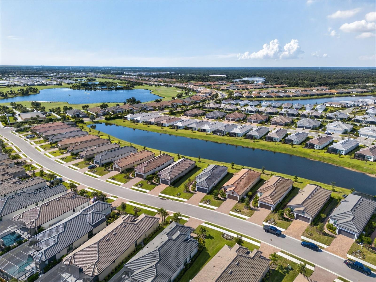 AZARIO ESPLANADE PH IV - Residential