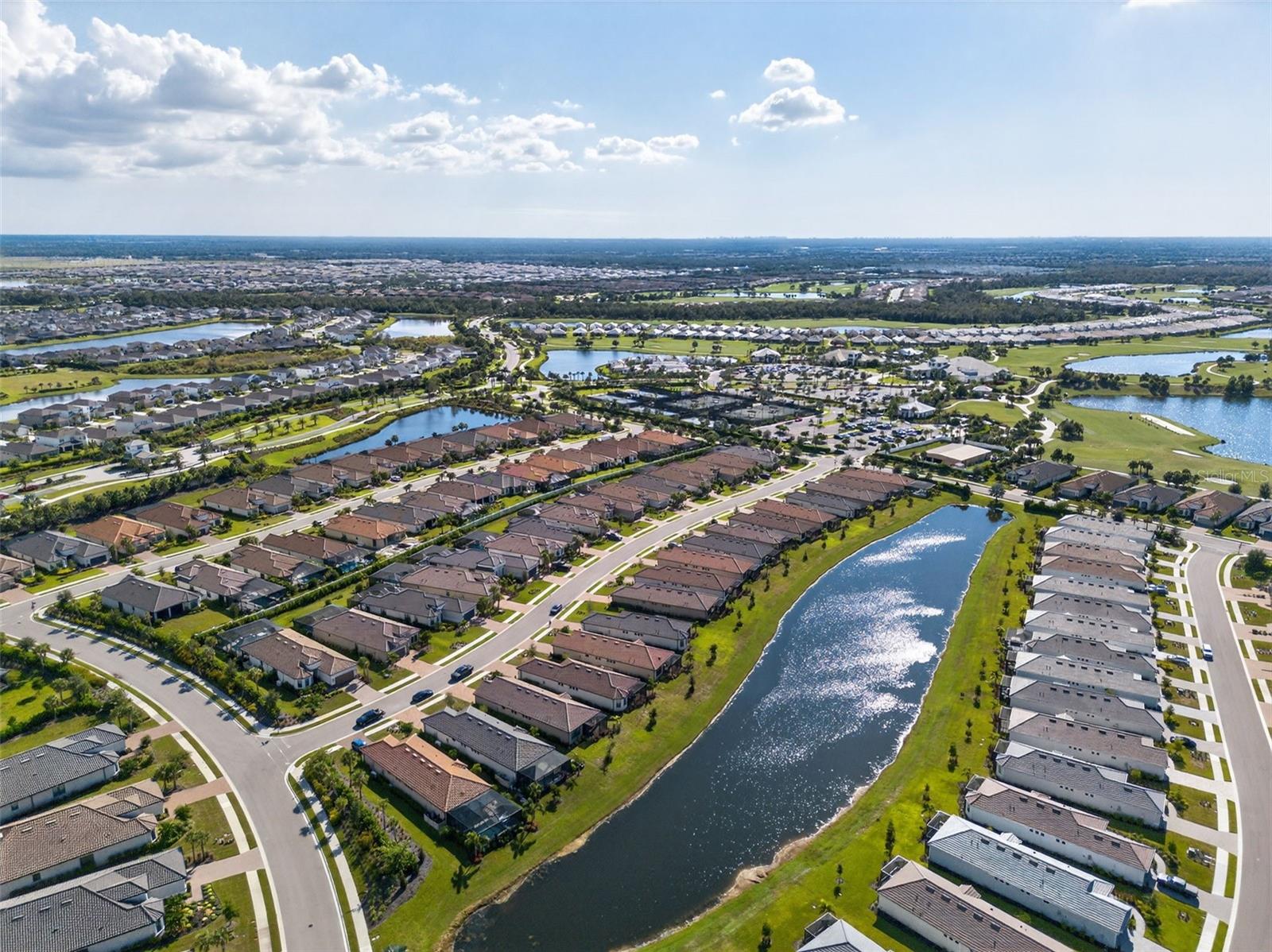 AZARIO ESPLANADE PH IV - Residential