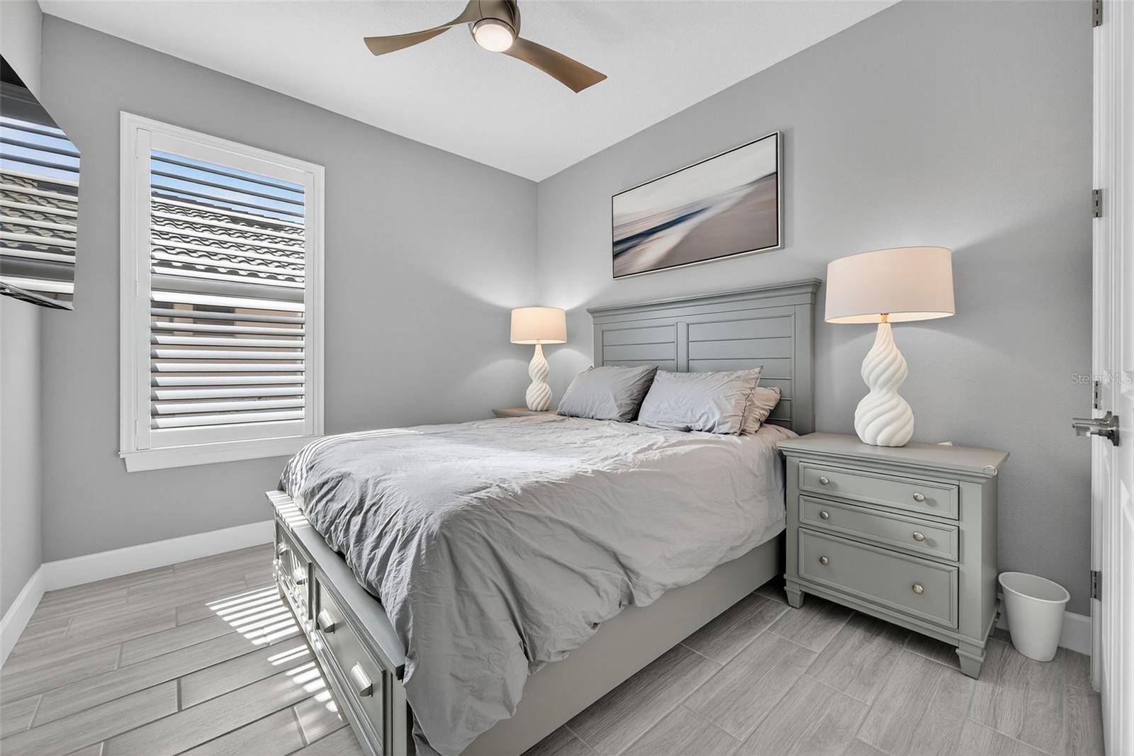 AZARIO ESPLANADE PH IV - Residential