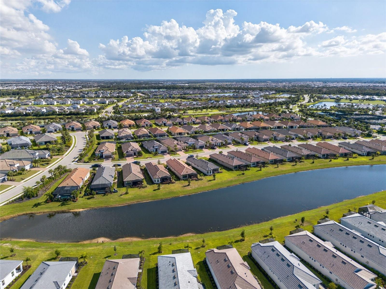 AZARIO ESPLANADE PH IV - Residential