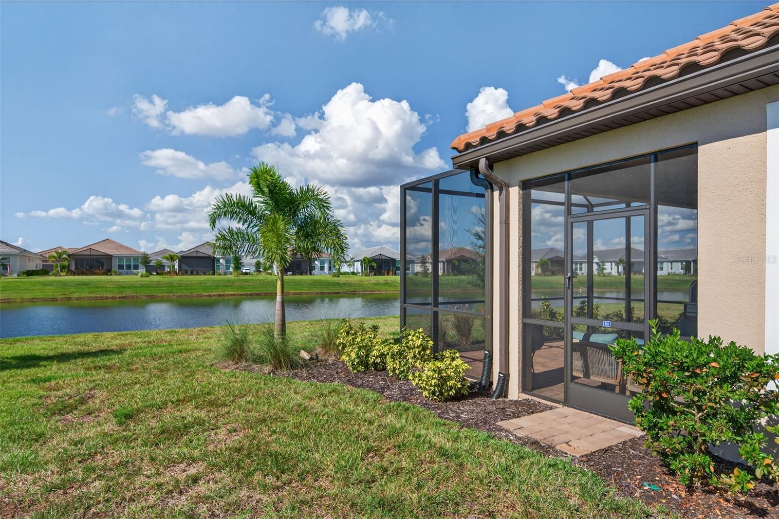 AZARIO ESPLANADE PH IV - Residential