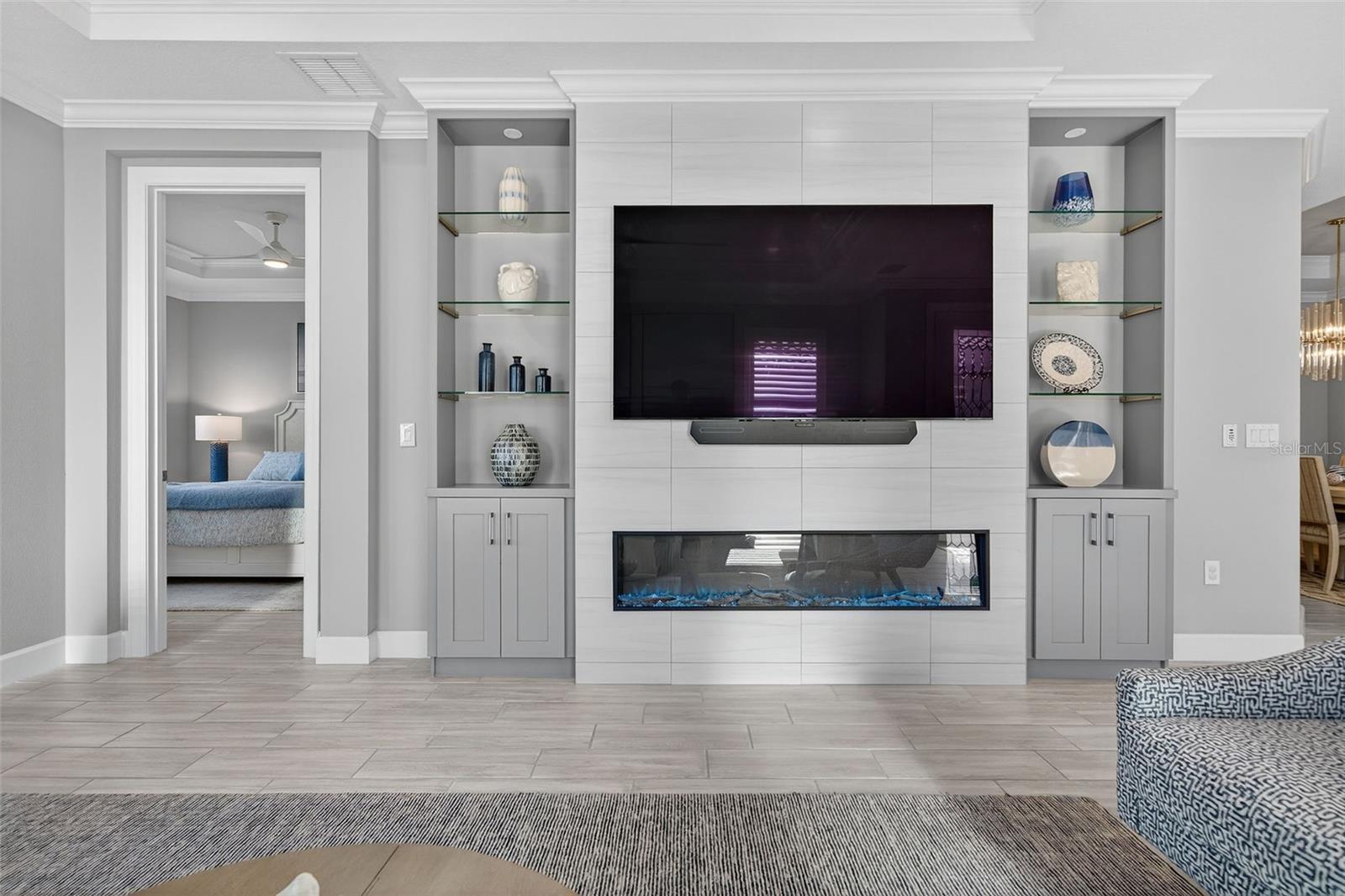 AZARIO ESPLANADE PH IV - Residential