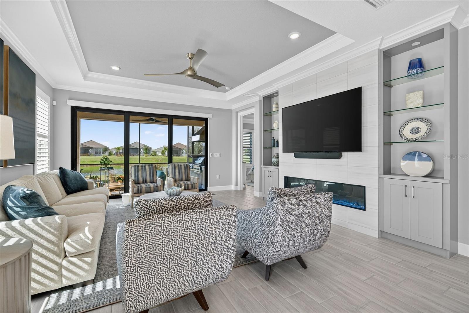 AZARIO ESPLANADE PH IV - Residential