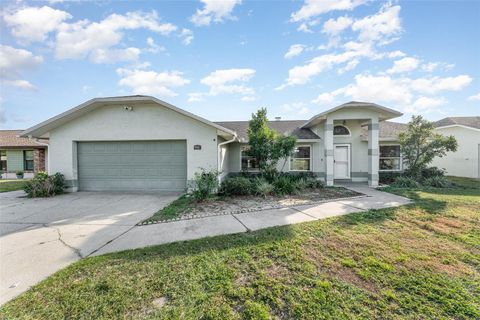 A home in AUBURNDALE