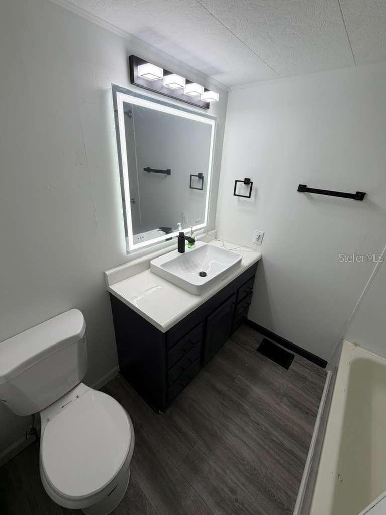 BAHIA VISTA ESTATES - Residential