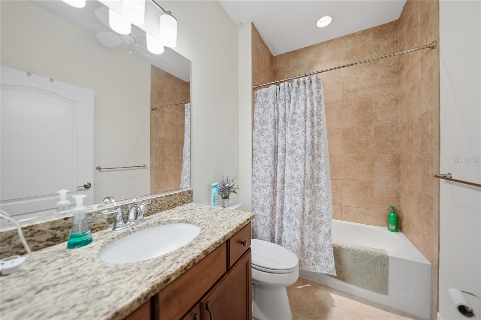 TURNBERRY TRACE - Residential