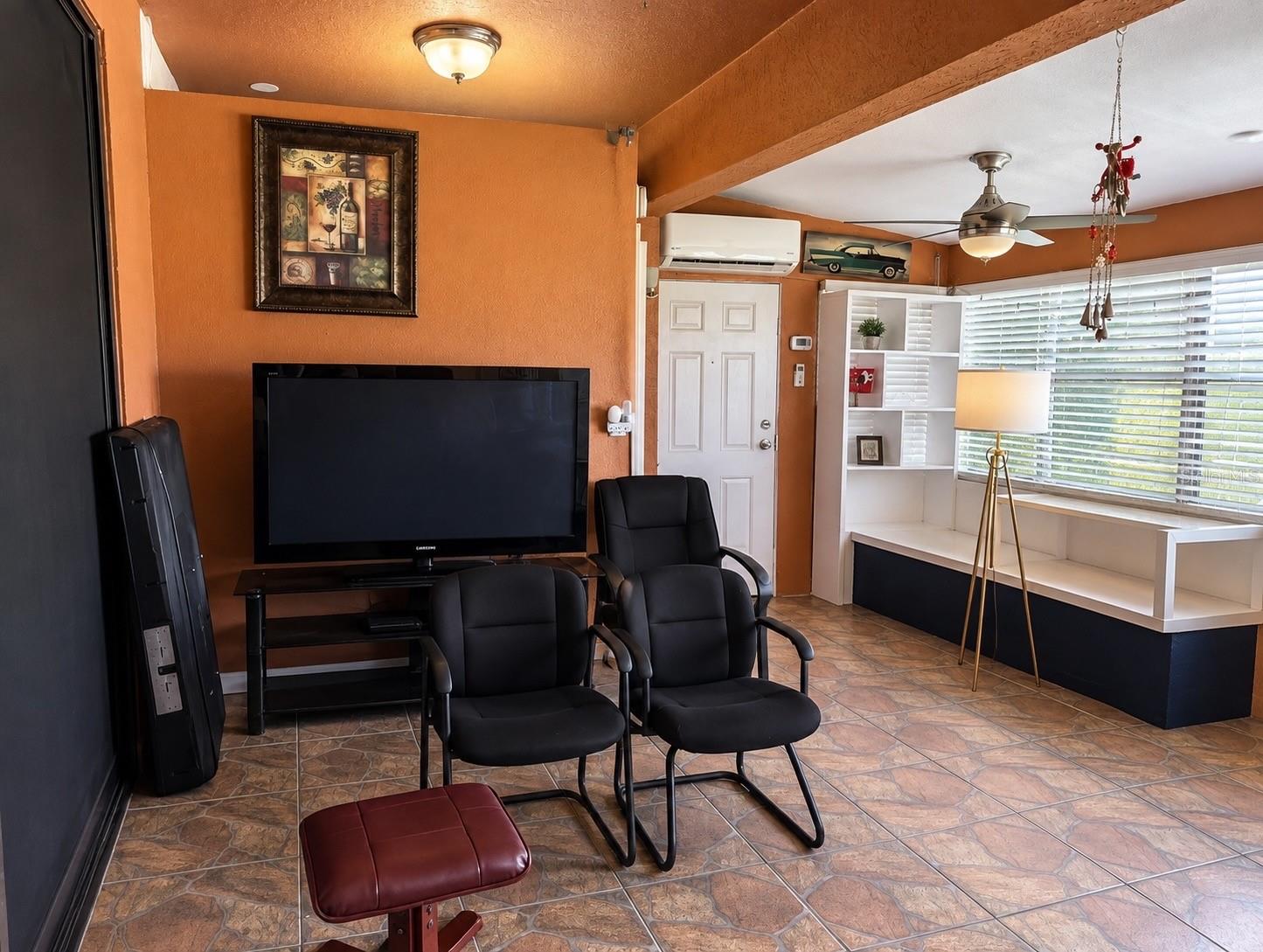 2921 CASABELLA DRIVE