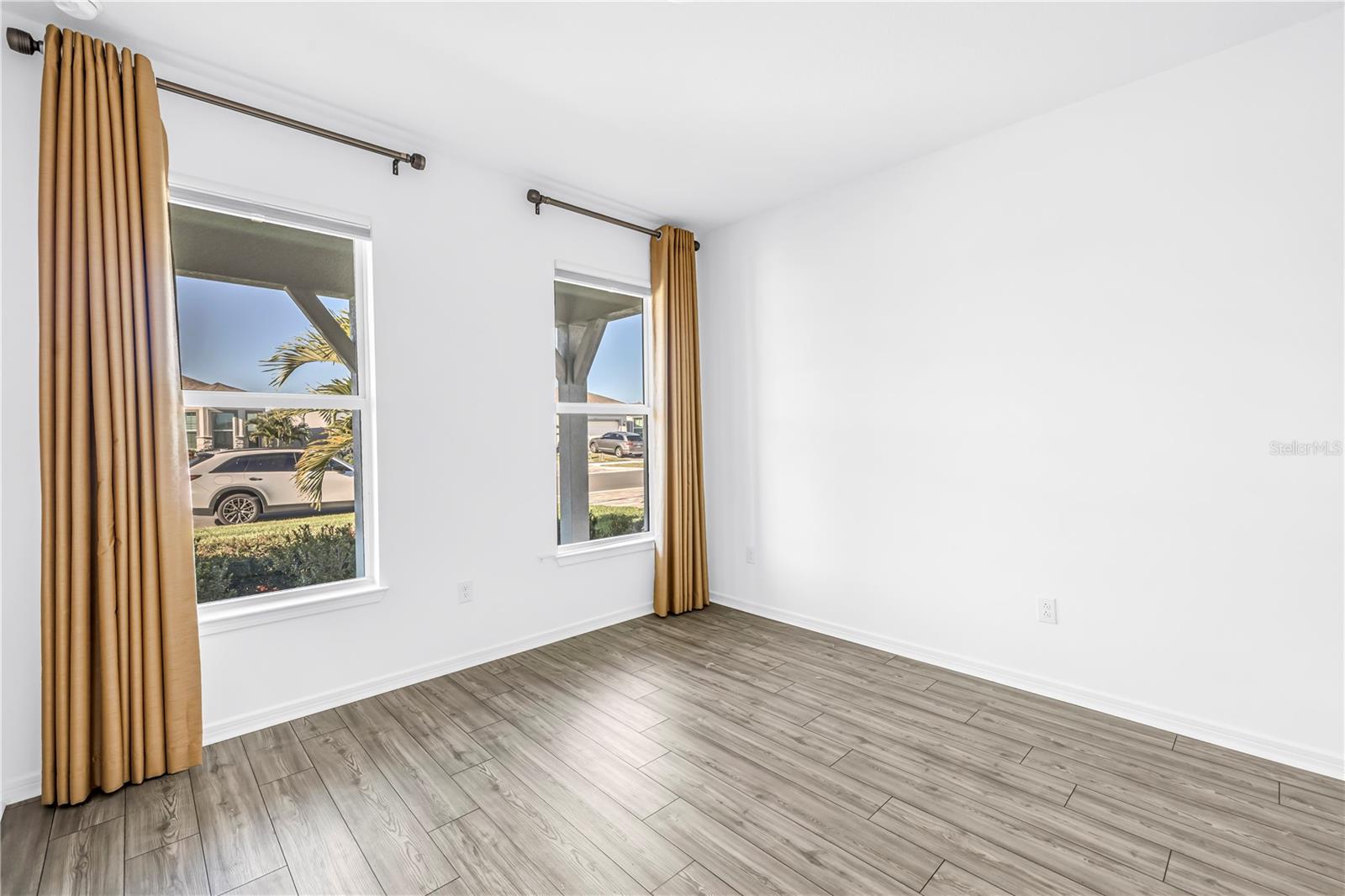 9135 BARRIER COAST TRAIL