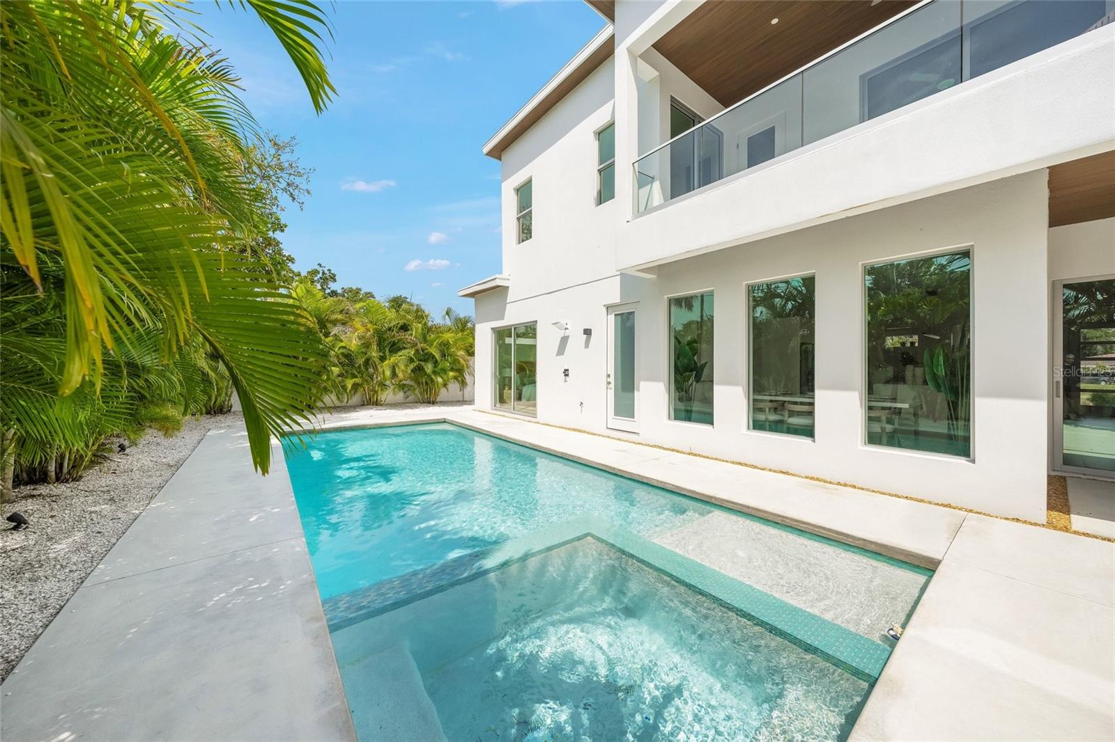 2532 FRUIT TREE DRIVE