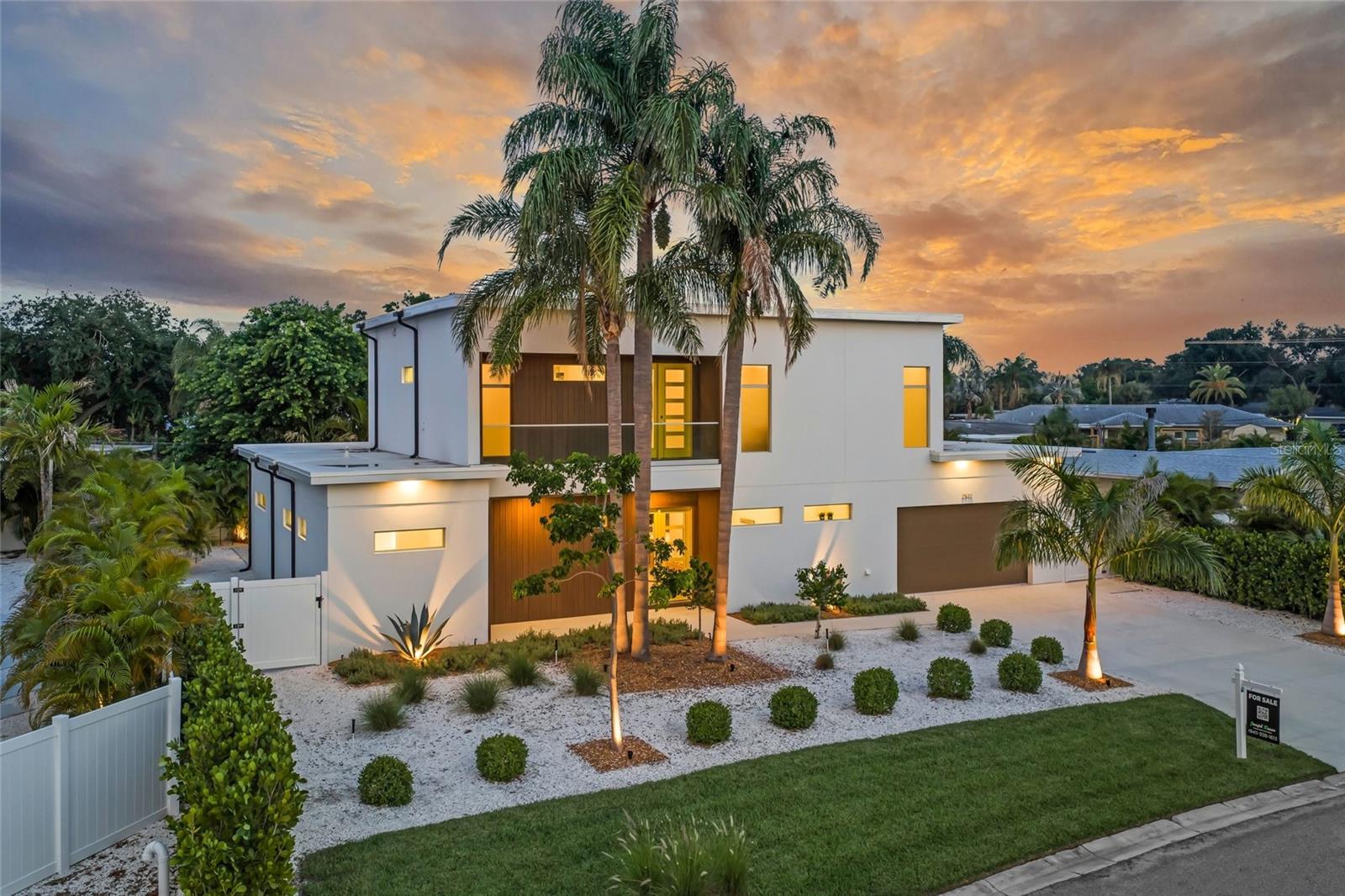 2532 FRUIT TREE DRIVE
