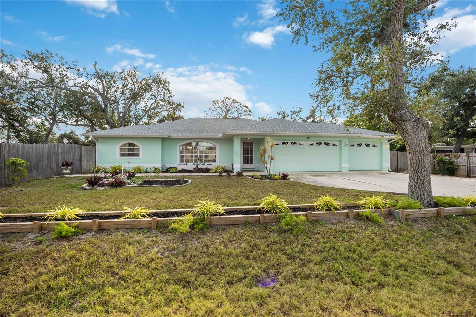 611 MOBILE ROAD