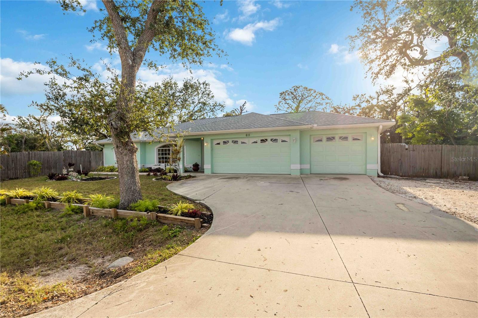 611 MOBILE ROAD