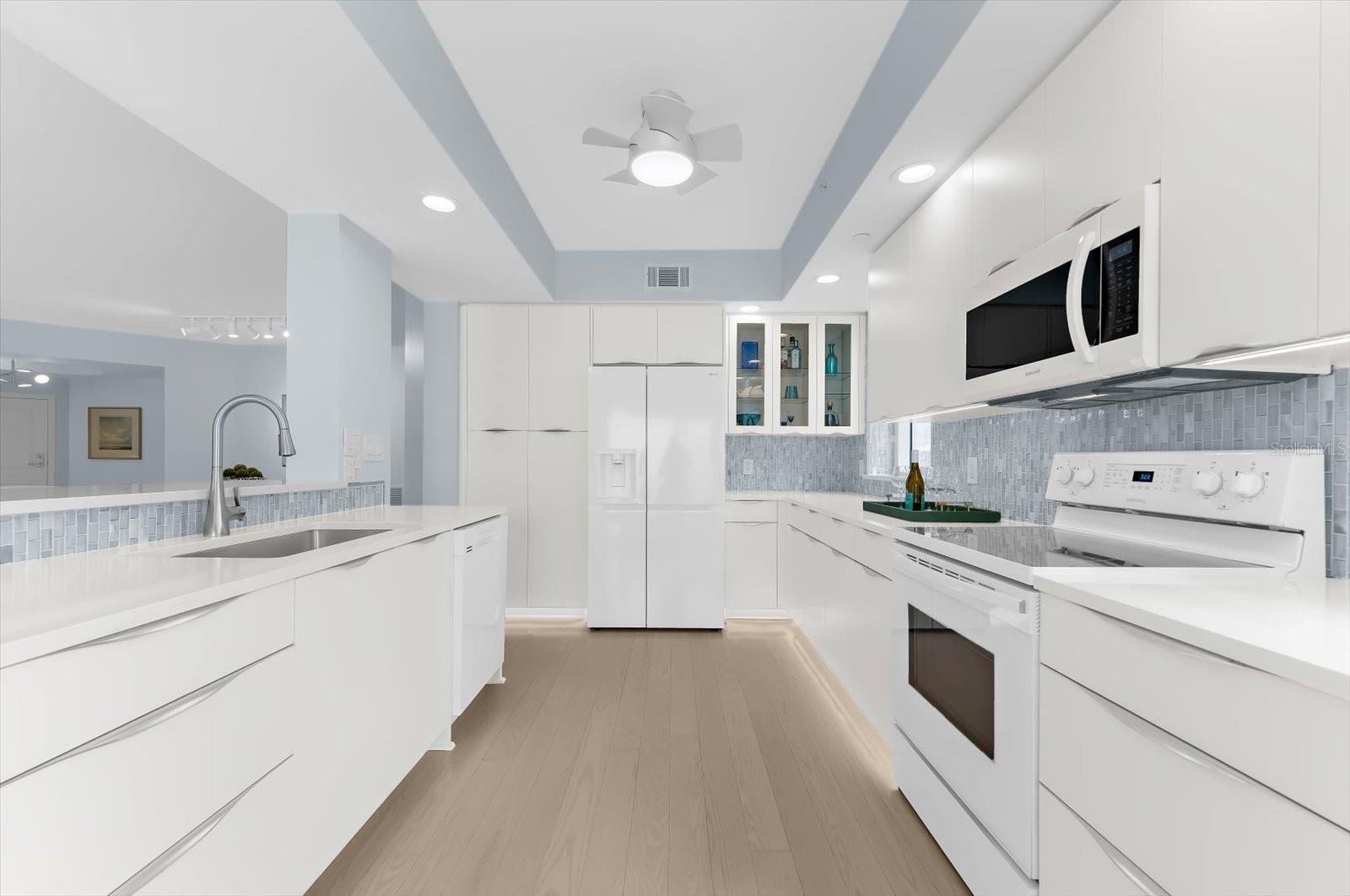 MANDALAY BEACH CLUB CONDO - Residential