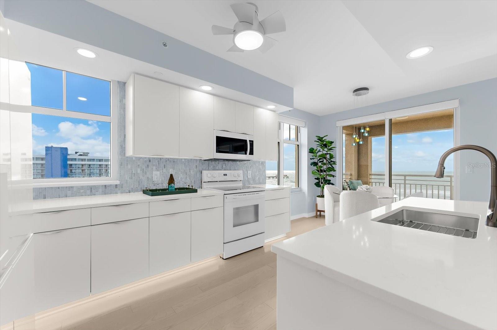 MANDALAY BEACH CLUB CONDO - Residential