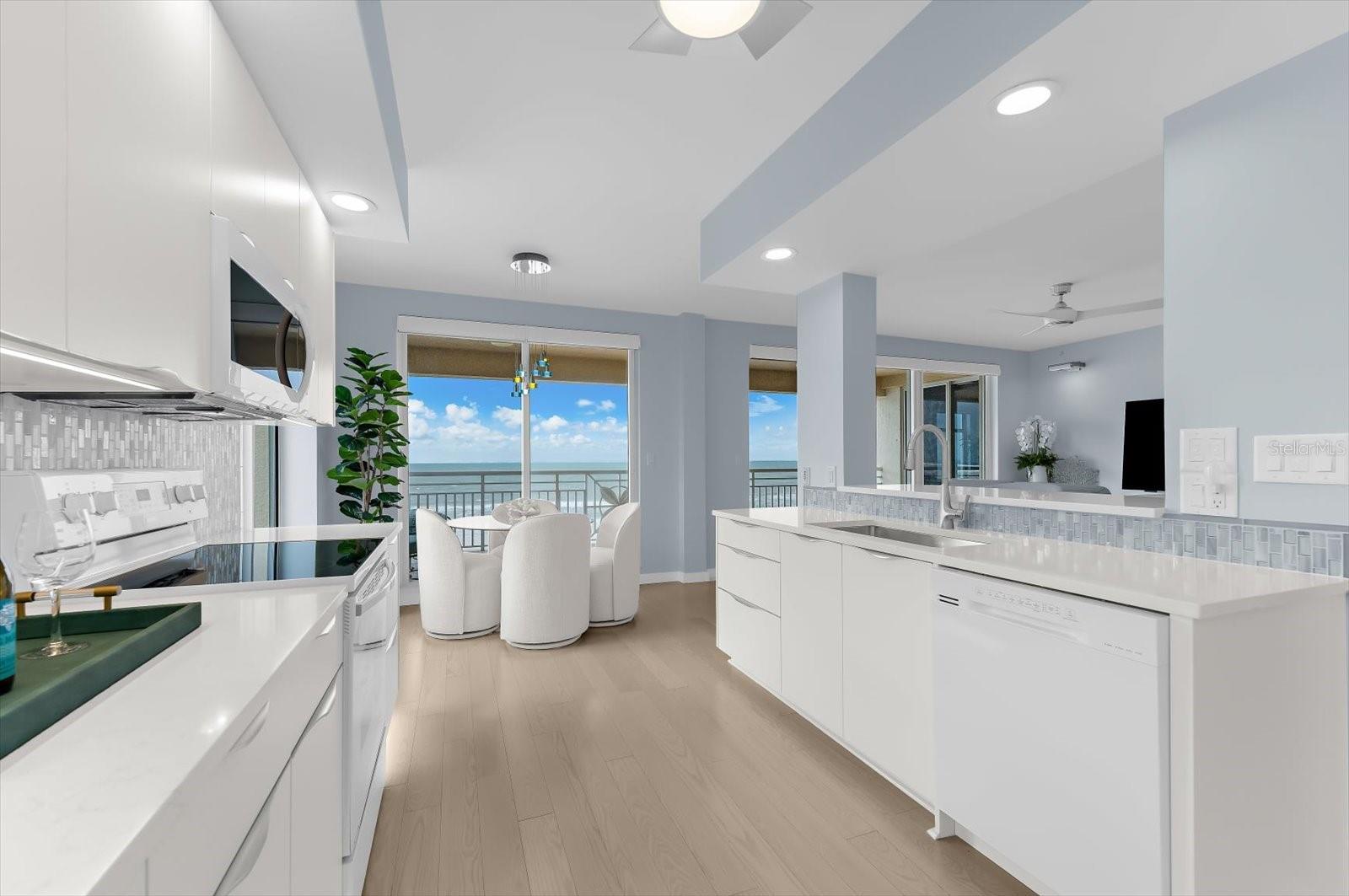 MANDALAY BEACH CLUB CONDO - Residential