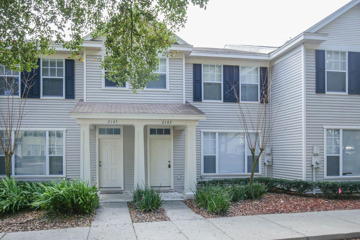 OAK VALLEY TWNHMS - Residential Lease