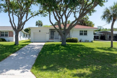 Photo of 2825 Gladys Terrace, Daytona Beach, FL 32118 (MLS # V4949081)
