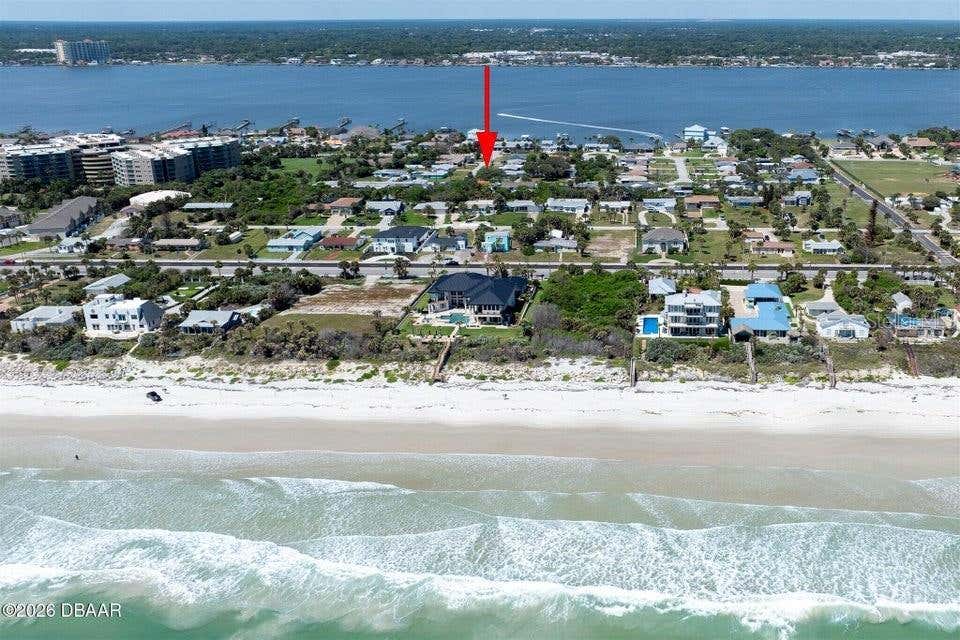 Photo of 2825 Gladys Terrace, Daytona Beach, FL 32118 (MLS # V4949081)