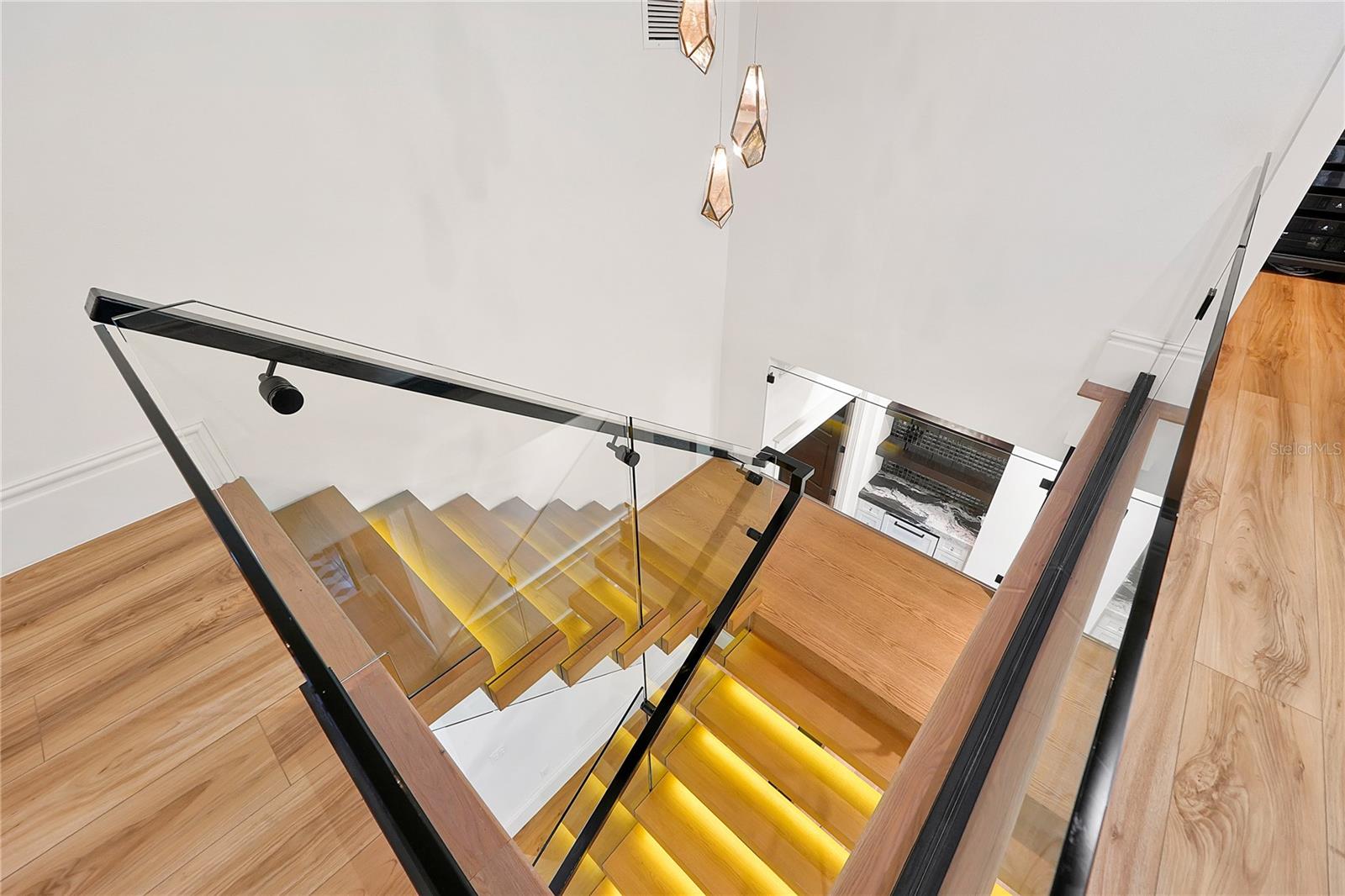 ISLEWORTH - Residential